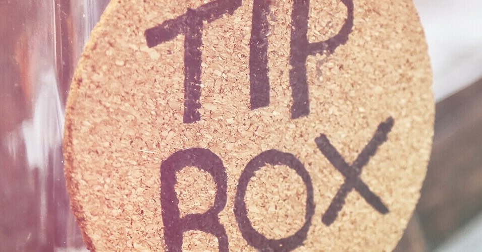 A guide to tipping worldwide | Bedsonline
